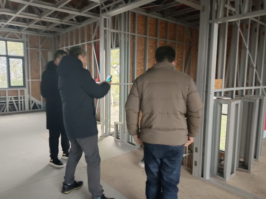 法國華僑代表團蒞臨睿婕輕鋼別墅工廠考察，探尋合作機會！(圖2)